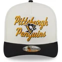 gorra-curva-beige-y-negra-snapback-9fifty-a-frame-chainstitch-de-pittsburgh-penguins-nhl-de-new-era