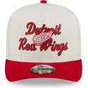 gorra-curva-beige-y-roja-snapback-9fifty-a-frame-chainstitch-de-detroit-red-wings-nhl-de-new-era