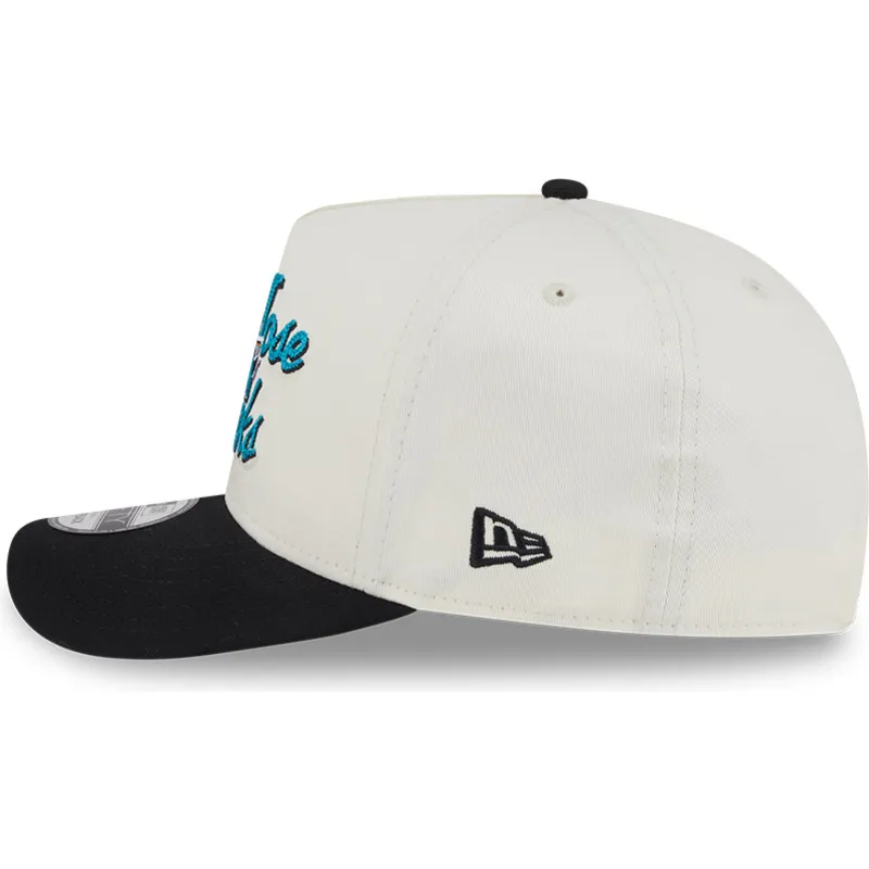 bezowo-czarna-zakrzywiona-czapka-snapback-9fifty-a-frame-chainstitch-san-jose-sharks-nhl-new-era