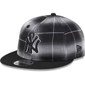 czarna-plaska-czapka-snapback-9fifty-retro-crown-plaid-new-york-yankees-mlb-od-new-era