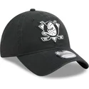 kepure-islenkta-juoda-reguliuojamas-9twenty-stamp-anaheim-ducks-nhl-new-era