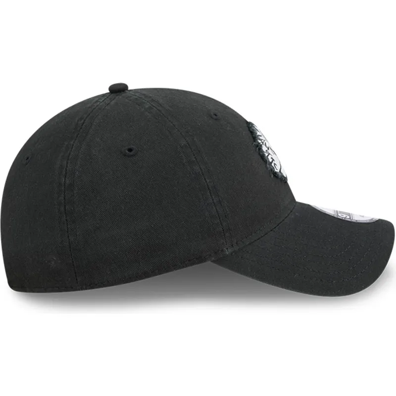 kepure-islenkta-juoda-reguliuojama-juostele-9twenty-stamp-chicago-blackhawks-nhl-new-era
