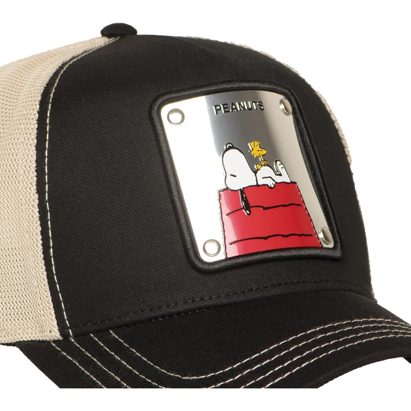 kepure-islenkta-juoda-snapback-pea6-naw6-snoopy-ir-carlis-braunas-zemes-riesutai-capslab