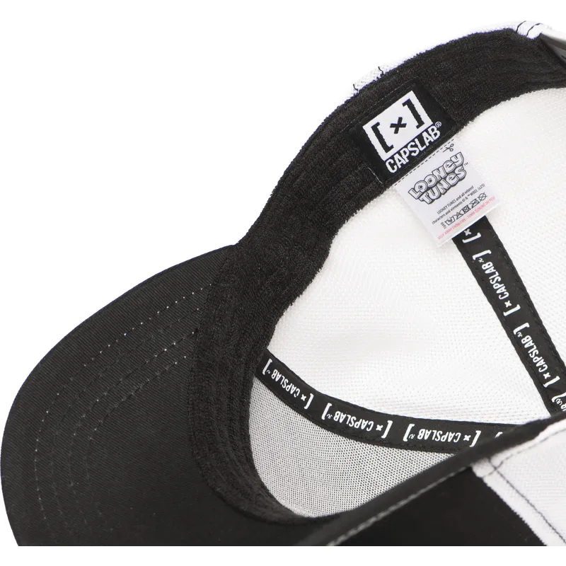 cap-islenkta-black-snapback-bugs-bunny-looney-tunes-capslab
