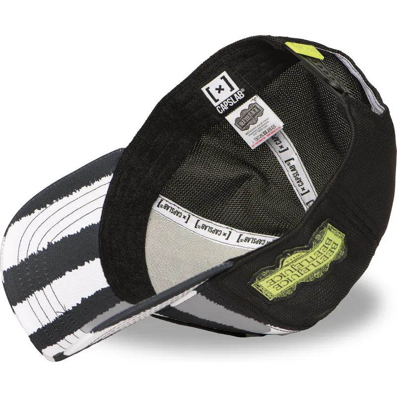 kepure-islenkta-juoda-snapback-btj-str-beetlejuice-capslab