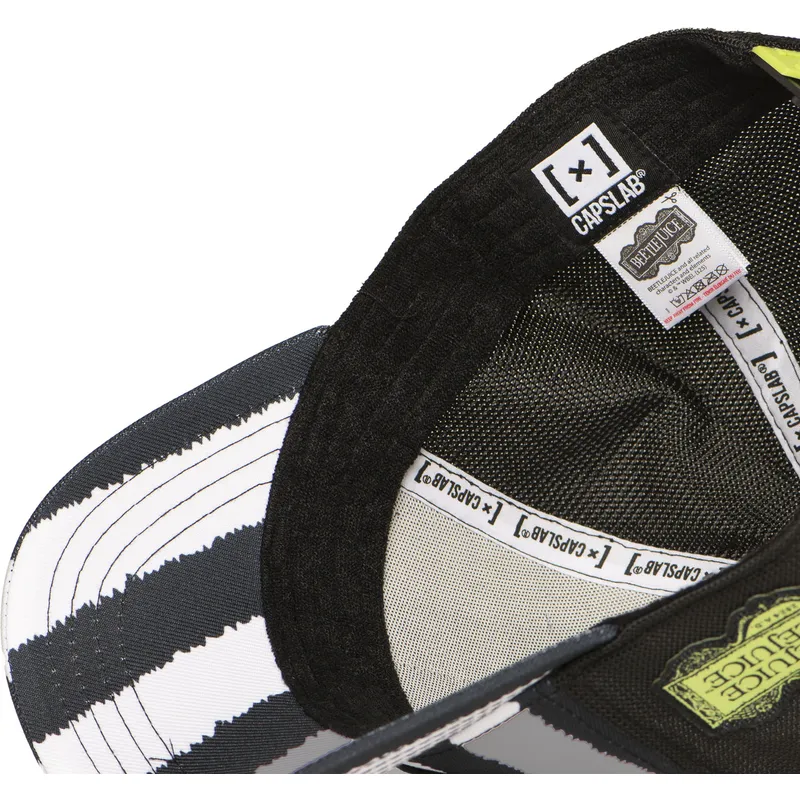 kepure-islenkta-juoda-snapback-btj-str-beetlejuice-capslab