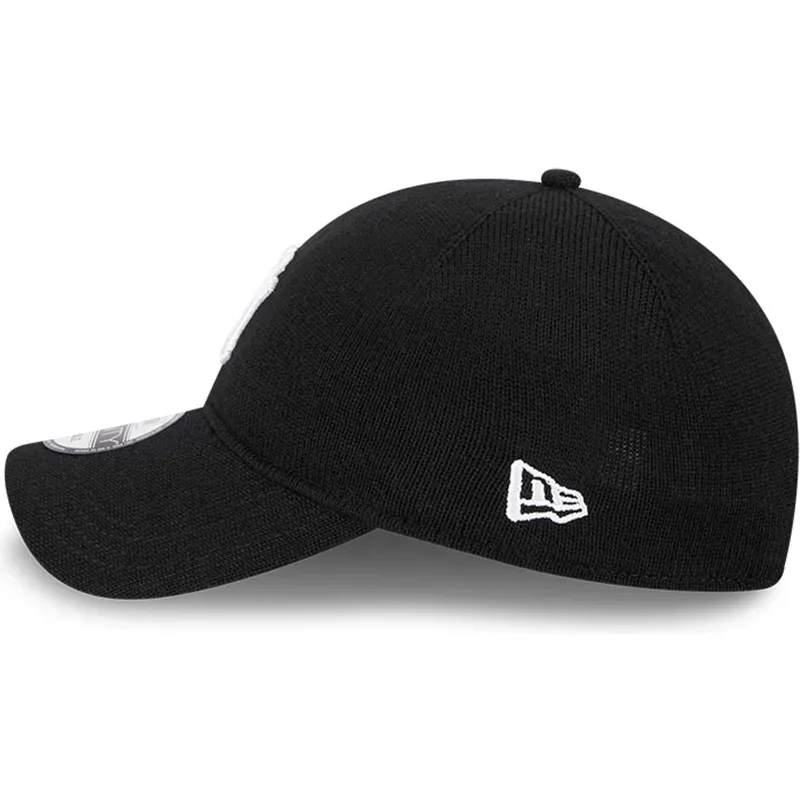 cap-islenkta-black-adjustable-strap-9twenty-merino-wool-yarn-new-york-yankees-mlb-new-era
