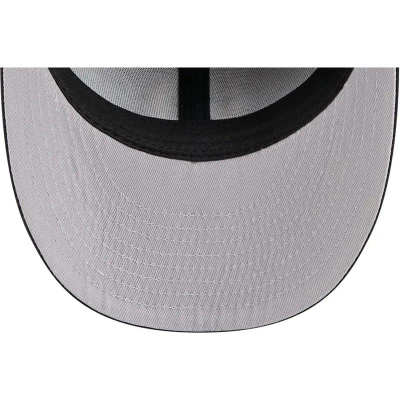 czarna-dopasowana-czapka-z-zakrzywionym-daszkiem-59fifty-low-profile-floral-cord-three-looms-printed-corduroy-san-diego-padres-m