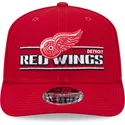 czerwona-zakrzywiona-czapka-snapback-9seventy-stretch-snap-stated-detroit-red-wings-nhl-od-new-era