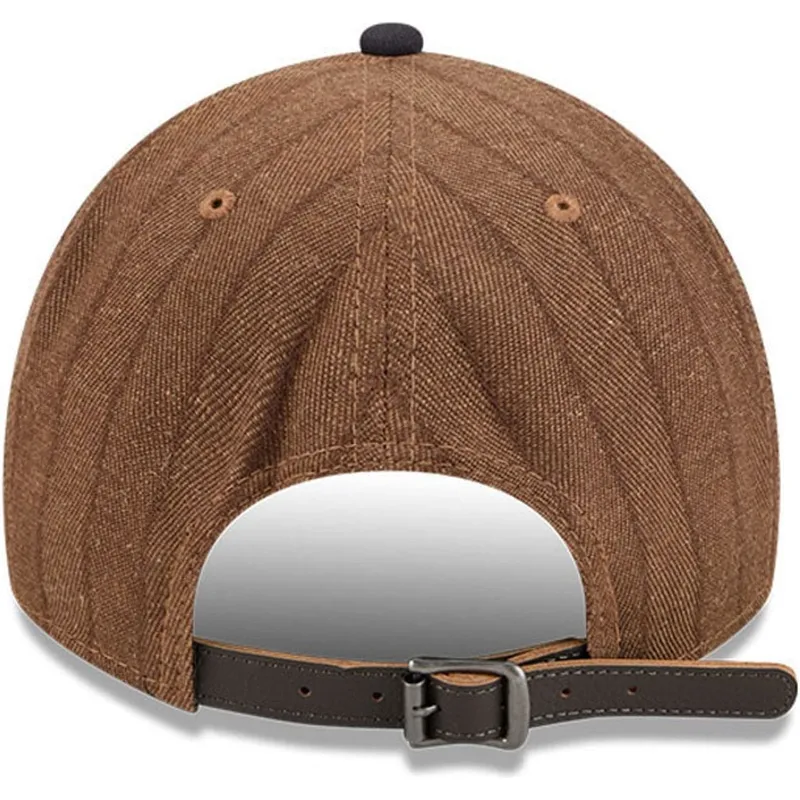 cap-islenkta-brown-adjustable-strap-9twenty-a-frame-wool-pinstripe-new-york-yankees-mlb-new-era cap-islenkta-brown-adjustable-strap-9twenty-a-frame-wool-pinstripe-new-york-yankees-mlb-new-era