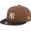 gorra-plana-marron-y-azul-marino-ajustable-9fifty-retro-crown-wool-pinstripe-de-new-york-yankees-mlb-de-new-era