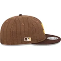 brazowa-czapka-z-daszkiem-typu-flat-regulowana-9fifty-retro-crown-wool-pinstripe-san-diego-padres-mlb-od-new-era