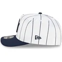 biala-i-granatowa-zakrzywiona-czapka-snapback-9fifty-a-frame-satin-pinstripe-new-york-yankees-mlb-new-era