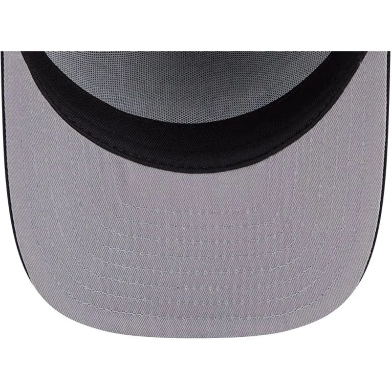 granatowa-czapka-z-zakrzywionym-daszkiem-snapback-9fifty-a-frame-emblem-new-york-yankees-mlb-new-era