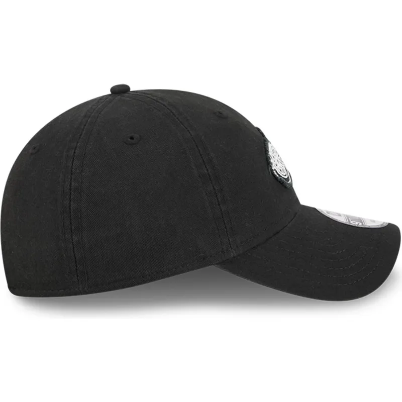 cap-islenkta-black-adjustable-strap-9twenty-stamp-detroit-red-wings-nhl-new-era