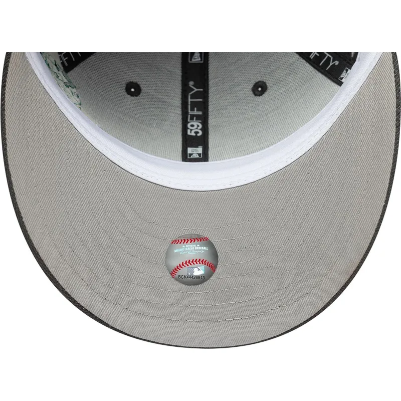 kepure-islenkta-pilka-priglundanti-59fifty-planet-icon-new-york-yankees-mlb-new-era