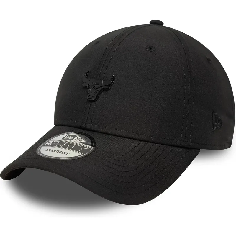 kepure-islenkta-juoda-reguliuojama-juostele-9forty-pin-chicago-bulls-nba-new-era