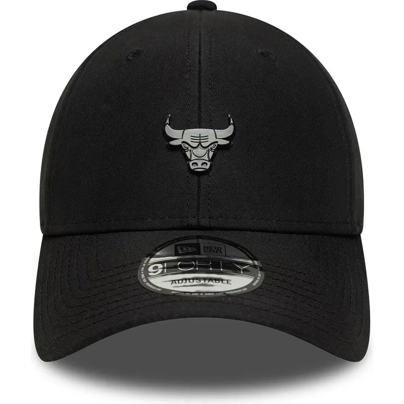 cap-islenkta-black-adjustable-strap-9forty-pin-chicago-bulls-nba-new-era