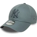 kepure-islenkta-pilka-reguliuojamas-9forty-league-essential-new-york-yankees-mlb-new-era