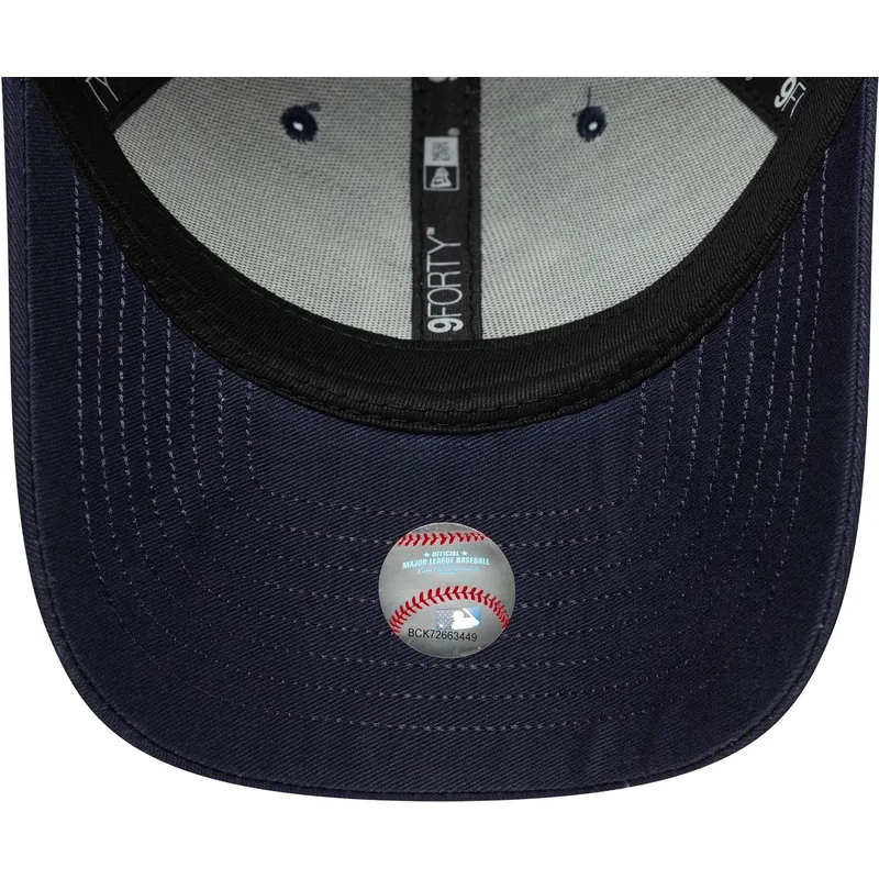 granatowa-zakrzywiona-czapka-z-regulacja-9forty-visor-script-new-york-yankees-mlb-new-era