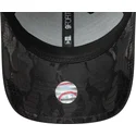 czarna-regulowana-czapka-z-zakrzywionym-daszkiem-w-stylu-moro-9forty-flawless-pin-new-york-yankees-mlb-od-new-era