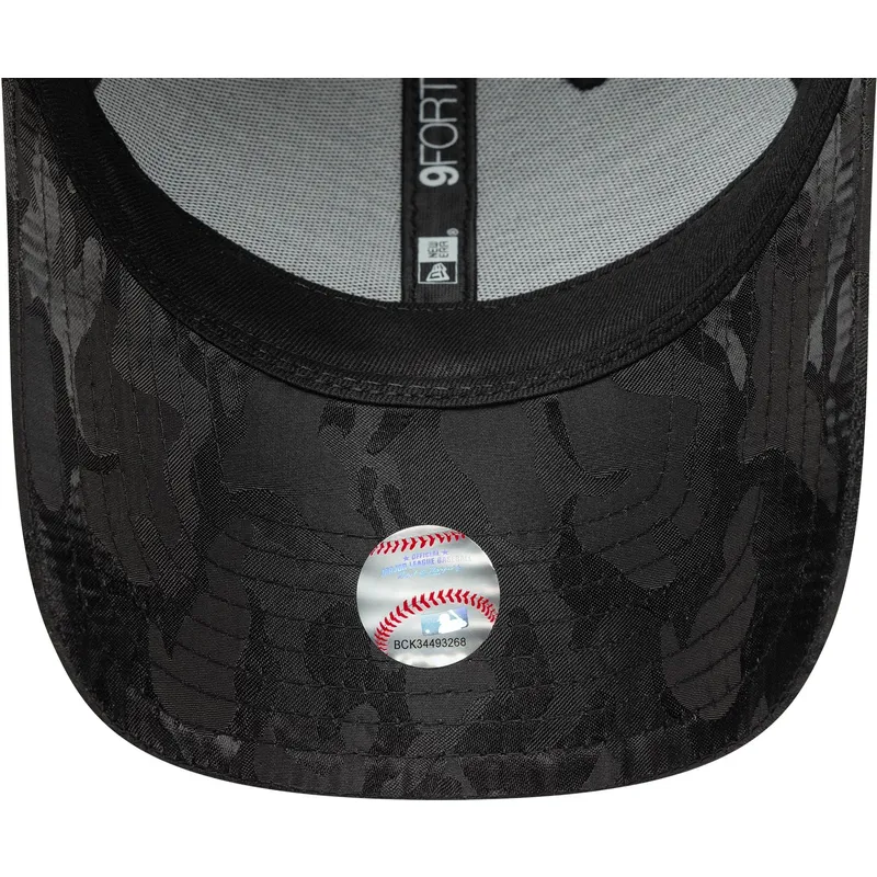 kepure-islenkta-kamufliazas-reguliuojamas-9forty-flawless-pin-new-york-yankees-mlb-new-era
