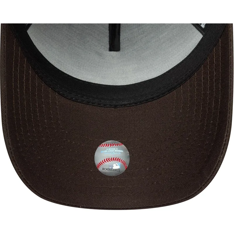 cap-islenkta-brown-snapback-9forty-e-frame-side-patch-los-angeles-dodgers-mlb-new-era