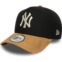 czarna-i-brazowa-czapka-z-daszkiem-snapback-9forty-e-frame-suede-visor-new-york-yankees-mlb-new-era