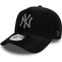czarna-zakrzywiona-czapka-regulowana-9forty-e-frame-cord-new-york-yankees-mlb-od-new-era
