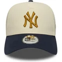 bezowo-granatowa-czapka-z-zakrzywionym-daszkiem-snapback-9forty-e-frame-z-naszywka-world-series-new-york-yankees-mlb-od-new-era