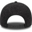 czarna-czapka-z-daszkiem-snapback-z-czarnym-logo-9forty-e-frame-melton-new-york-yankees-mlb-od-new-era