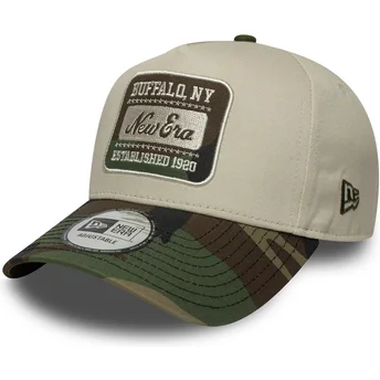 Beżowa i kamuflażowa czapka z daszkiem snapback 9FORTY E Frame Camo Patch od New Era