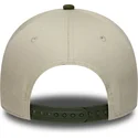 bezowa-i-kamuflazowa-czapka-z-daszkiem-snapback-9forty-e-frame-camo-patch-od-new-era