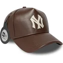 regulowana-brazowa-czapka-z-zakrzywionym-daszkiem-9forty-e-frame-img-leather-new-york-yankees-mlb-od-new-era