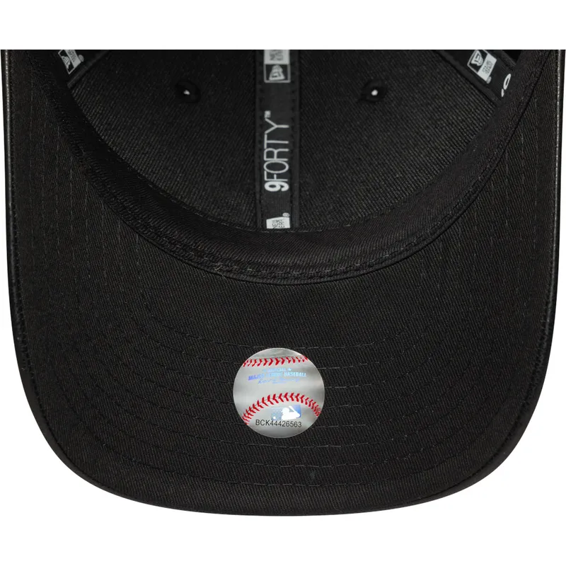kepure-islenkta-juoda-snapback-9forty-m-crown-pu-new-york-yankees-mlb-new-era