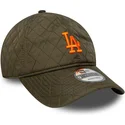 zielona-zakrzywiona-czapka-z-regulacja-z-pomaranczowym-logo-9twenty-quilted-los-angeles-dodgers-mlb-od-new-era