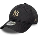 kepure-islenkta-juoda-reguliuojama-juostele-9twenty-quilted-new-york-yankees-mlb-new-era