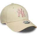 cap-islenkta-beige-adjustable-strap-rosa-9forty-league-essential-new-york-yankees-mlb-new-era