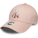 rozowa-regulowana-czapka-z-daszkiem-dla-kobiet-9forty-z-metalicznym-logo-new-york-yankees-mlb-od-new-era