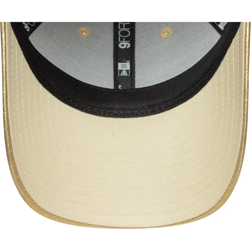 zlota-regulowana-czapka-z-zakrzywionym-daszkiem-dla-kobiet-9forty-metallic-new-york-yankees-mlb-new-era