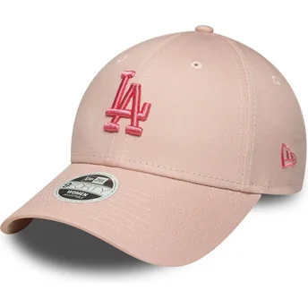 Różowa zakrzywiona czapka z daszkiem dla kobiet z różowym logo 9FORTY League Essential Los Angeles Dodgers MLB od New Era
