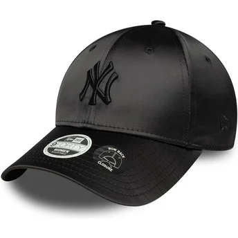 Damska czarna regulowana czapka z zakrzywionym daszkiem z czarnym logo 9FORTY Satin Bow Back New York Yankees MLB od New Era