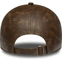 regulowana-brazowa-czapka-z-daszkiem-dla-kobiet-z-brazowym-logo-9twenty-worn-pu-new-york-yankees-mlb-od-new-era