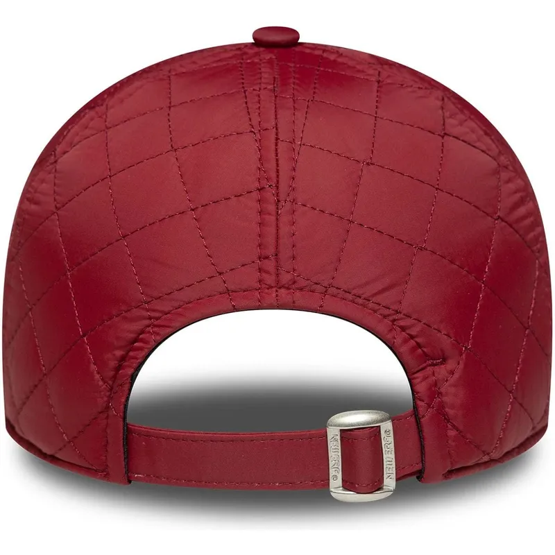 czerwona-regulowana-czapka-z-zakrzywionym-daszkiem-dla-kobiet-z-czerwonym-logo-9twenty-padded-new-york-yankees-mlb-new-era