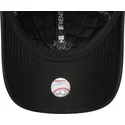 czarna-zakrzywiona-regulowana-czapka-damska-z-czarnym-logo-9twenty-padded-new-york-yankees-mlb-od-new-era
