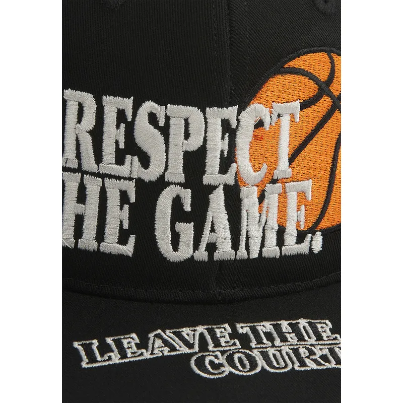 kepure-plokscia-juoda-snapback-respect-the-game-slogan-and1