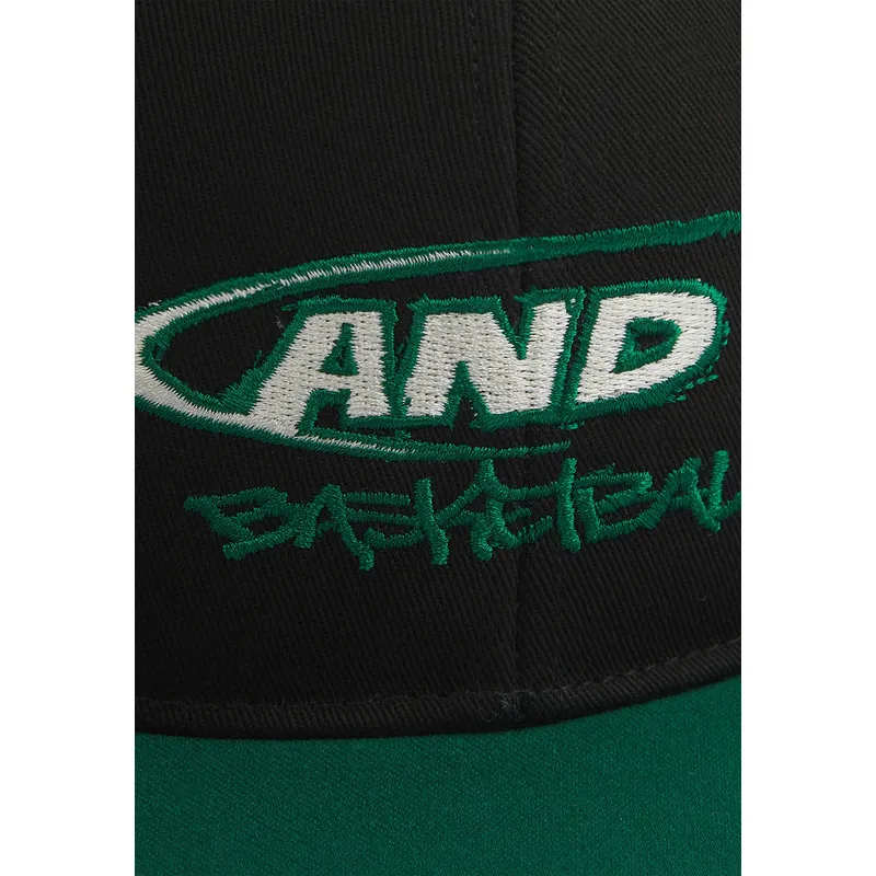 kepure-plokscia-juoda-snapback-graffiti-and1