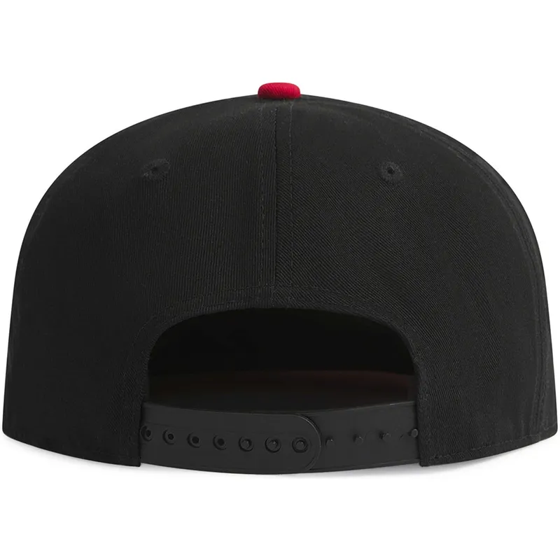 kepure-plokscia-juoda-snapback-graffiti-and1