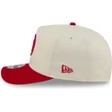 gorra-curva-beige-y-roja-snapback-9fifty-a-frame-precurved-hardwood-classics-de-atlanta-hawks-nba-de-new-era