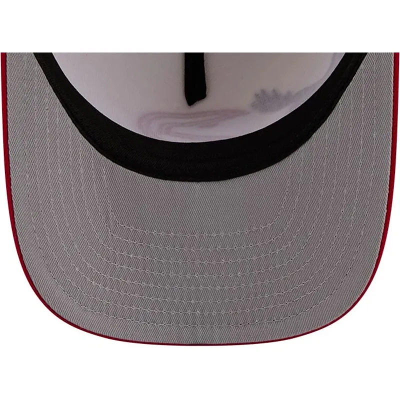 bezowo-czerwona-zakrzywiona-czapka-snapback-9fifty-a-frame-precurved-hardwood-classics-atlanta-hawks-nba-new-era